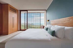 Family, 7 Bedrooms, Private Pool, Ocean View | Minibar, in-room safe, individually furnished, desk - Selong Selo Resort and Villas (Selong Belanak)