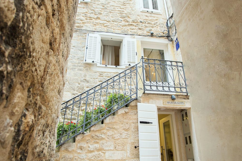 Mijama Suites