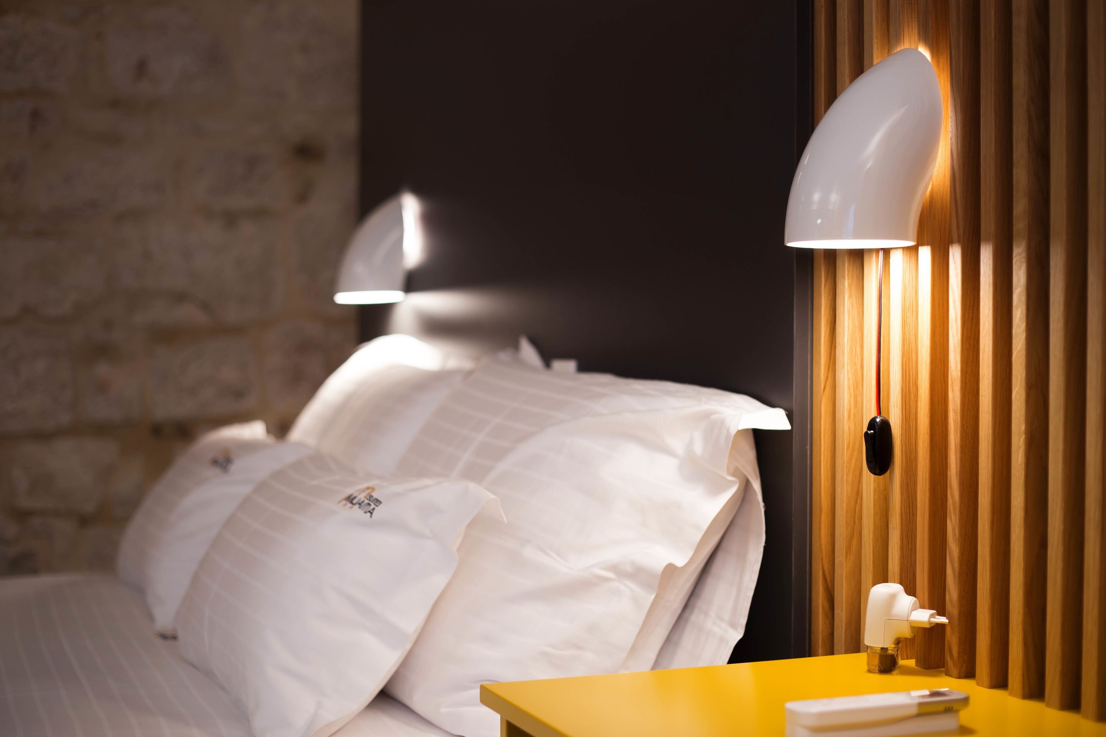 suite | in-room safe, desk, soundproofing, free wifi