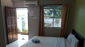 豪華雙人房 | 書桌、熨斗/熨衣板、免費無線上網