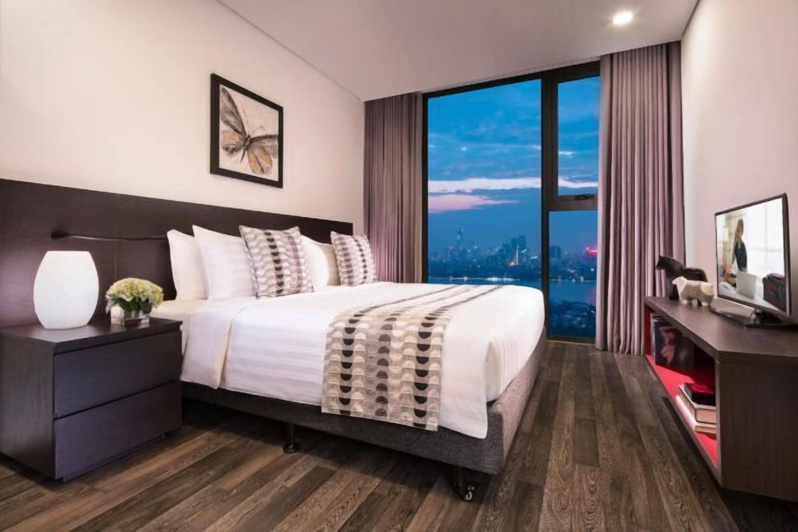 In-room safe, desk, iron/ironing board, free cots/infant beds