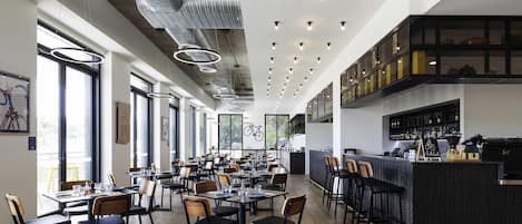 Se sirven desayunos, almuerzos y cenas