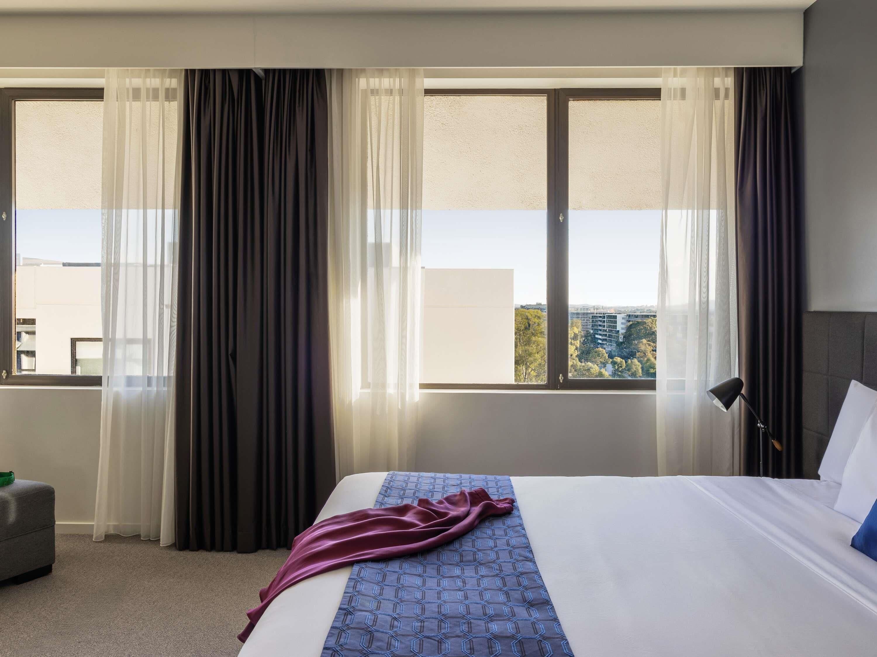 Deluxe-Suite (1 King Bed or 2 Twin Beds) | Zimmersafe, Schreibtisch, Verdunkelungsvorhänge, Bügeleisen/Bügelbrett