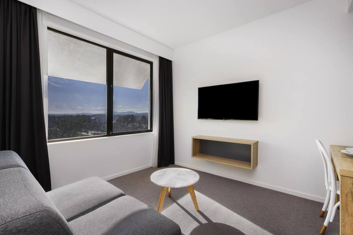 Suite, 1 Bedroom | 2 bedrooms, in-room safe, desk, blackout drapes