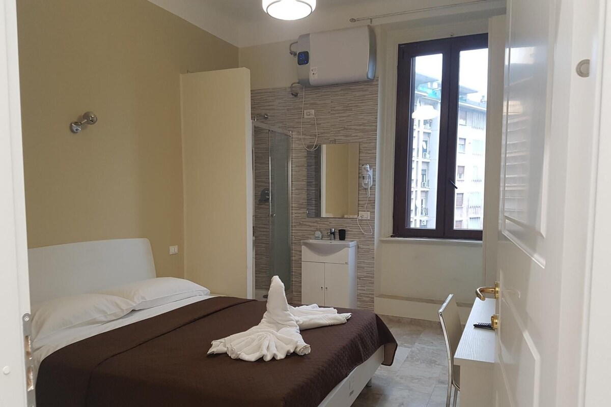 Double Room with Shared Bathroom