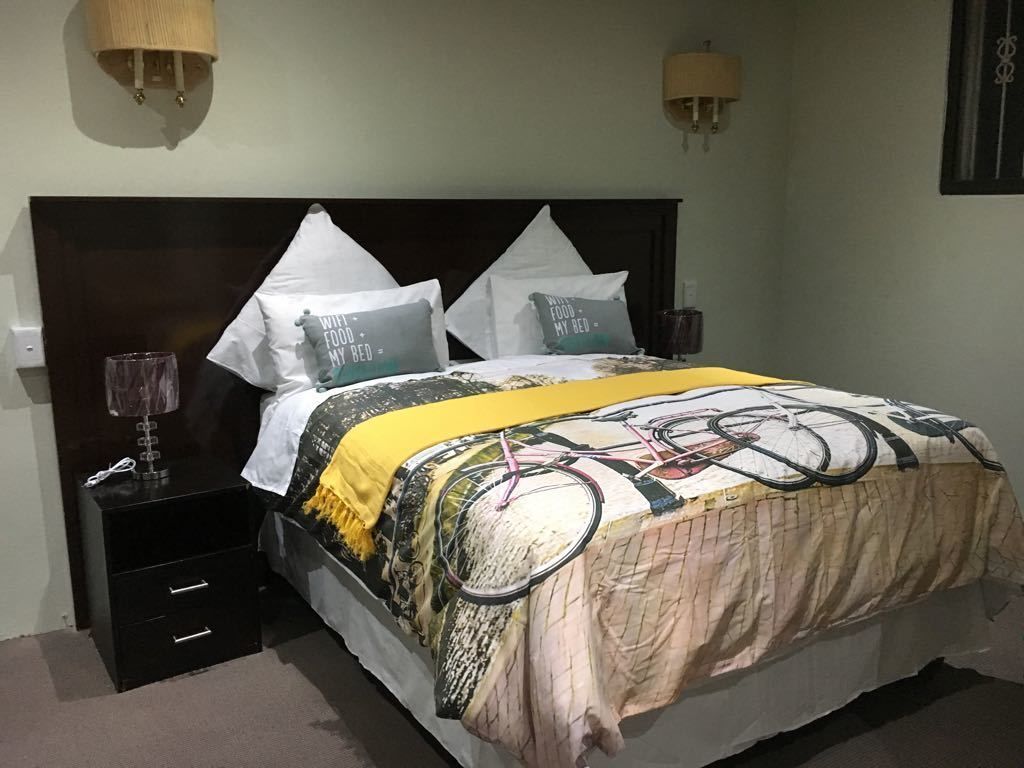 double room | in-room safe, individually decorated, individually furnished, desk