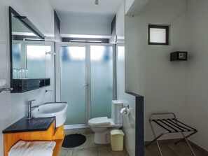 Lägenhet - 2 sovrum - terrass | Badrum | Dusch, hårtork och handdukar