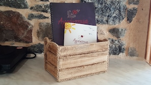 Suite junior, 2 habitaciones, terraza | Comedor
