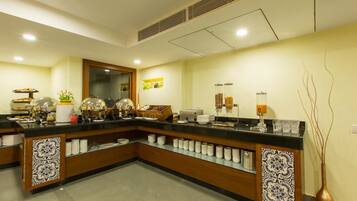 Daily local cuisine breakfast (INR 200 per person)