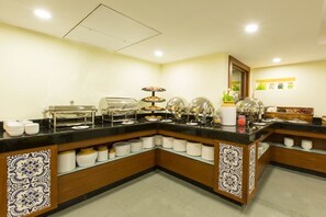 Daily local cuisine breakfast for a fee - Viva Hotel (Margao)