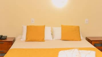 Minibar, cortinas blackout, wifi gratis y ropa de cama