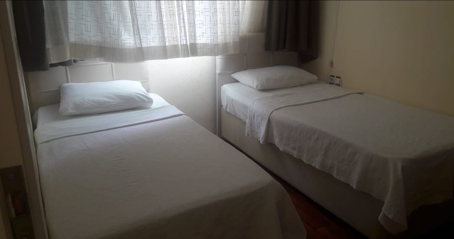 apartment | 2 bedrooms, minibar, desk, bed sheets