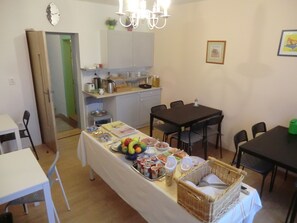 Daily buffet breakfast (CZK 155 per person) - Orbis (Prague)