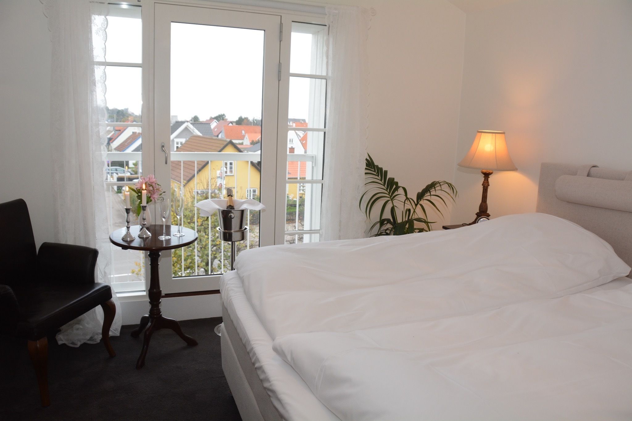 standard double room (with french balcony) | soundproofing, free wifi, bed sheets