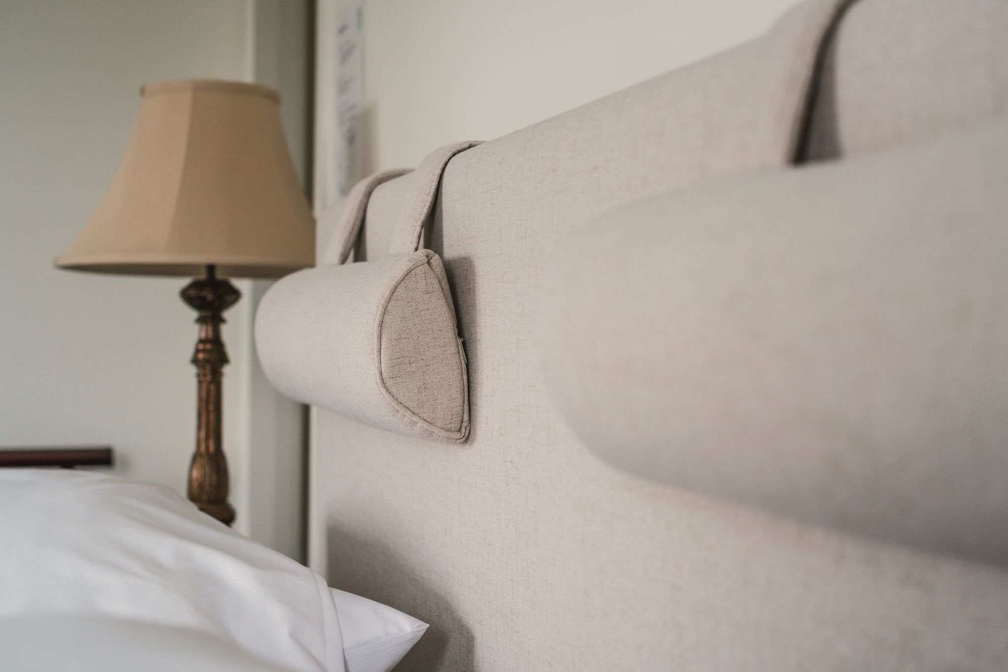 soundproofing, free wifi, bed sheets