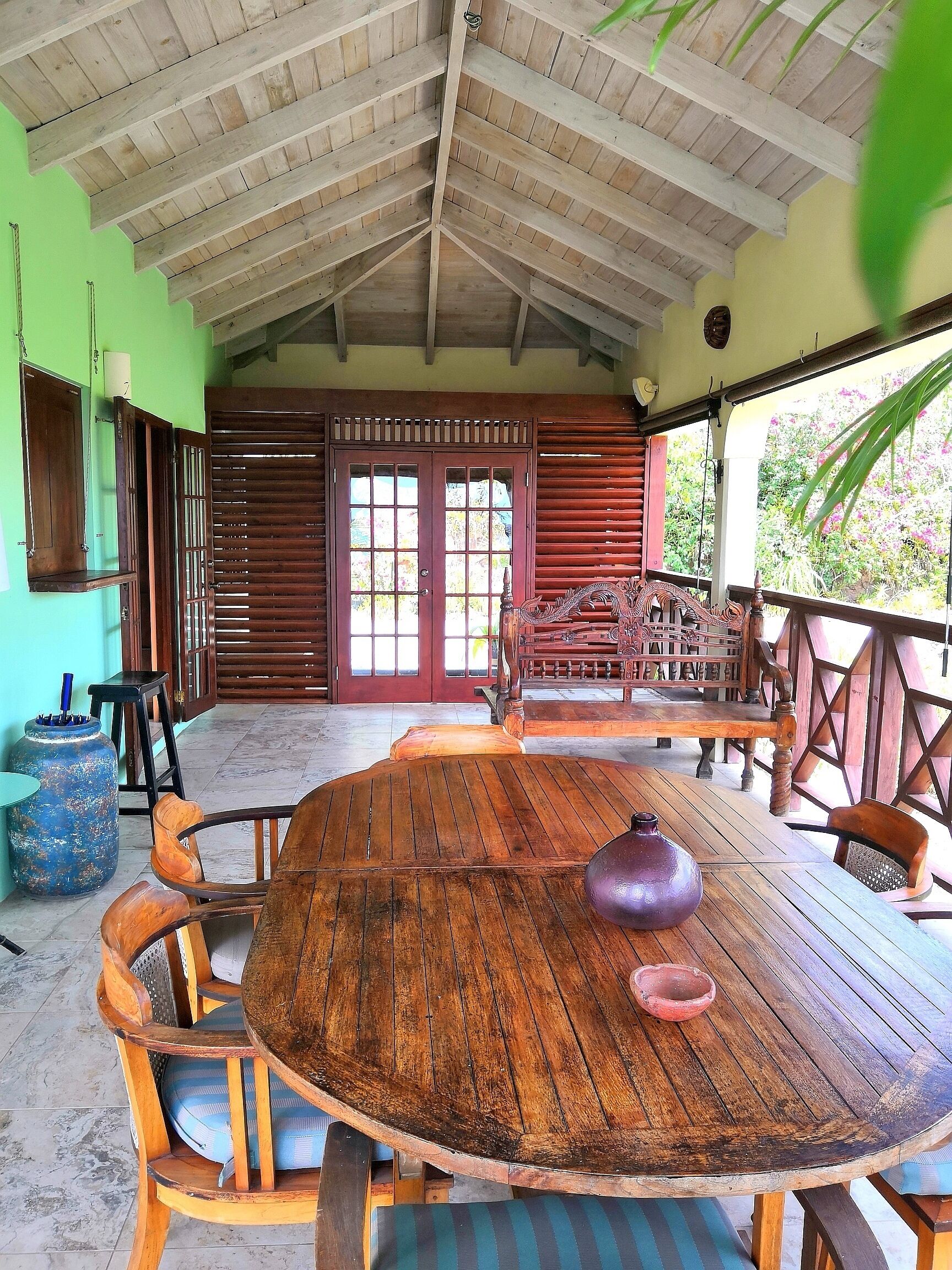 Tempat makan luar