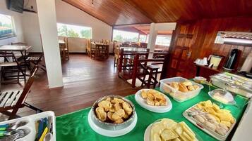 매일 뷔페 무료 아침 식사 포함