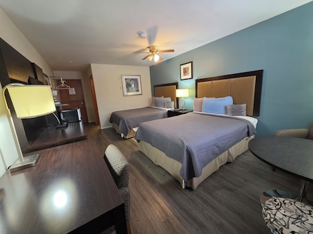 Deluxe Room, 2 Queen Beds | Individually decorated, individually furnished, soundproofing