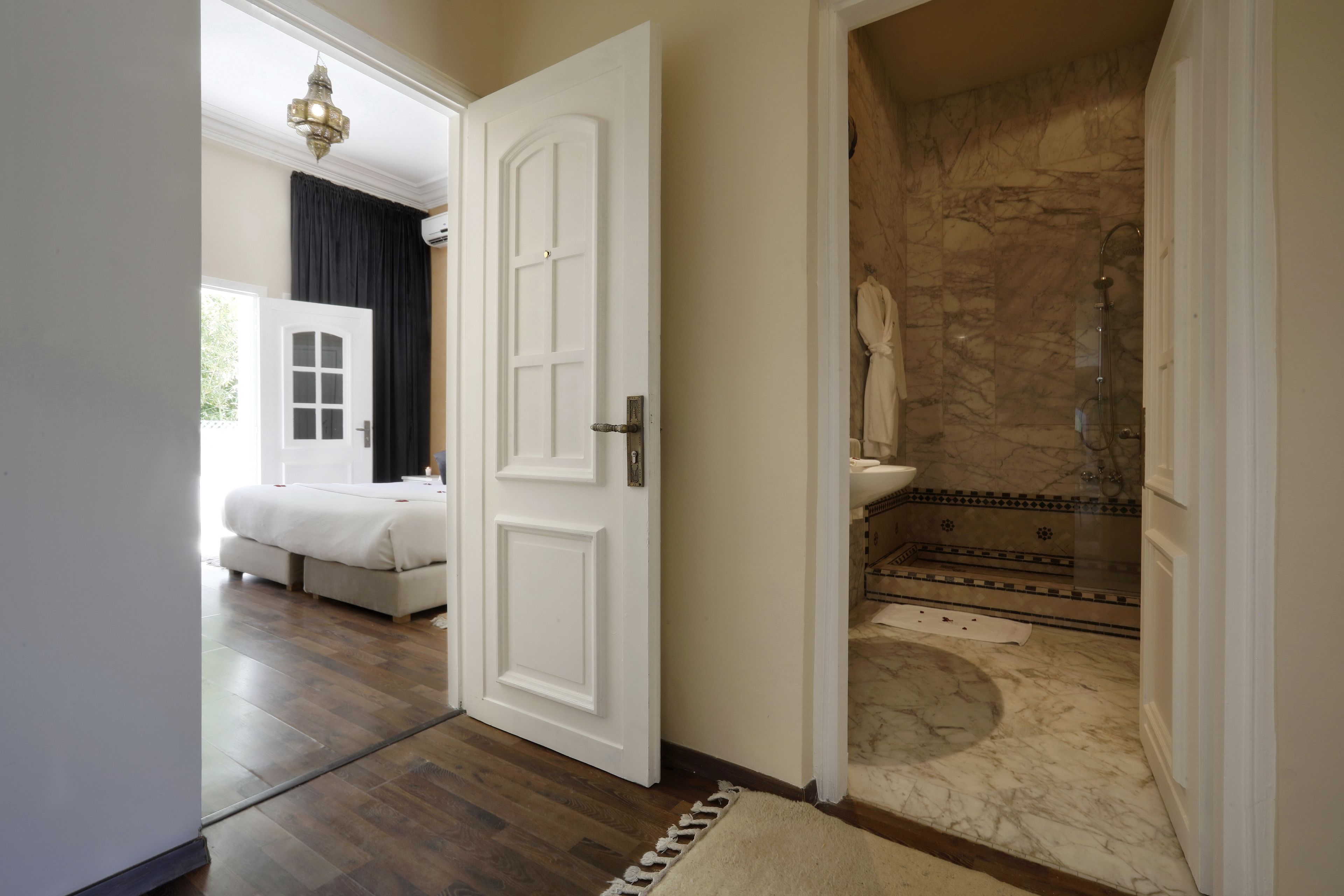 suite, 2 bedrooms, shared bathroom | premium bedding, minibar, in-room safe, soundproofing