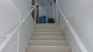 Staircase - Bahia Tropical II (San Andrés)
