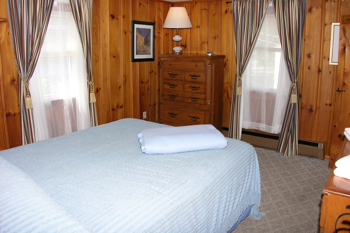Superior Cottage, 2 Bedrooms (#10) | Pillow-top beds, individually decorated, individually furnished