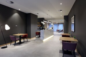 Bar (on property) - Eurostars Porto Centro (Porto)