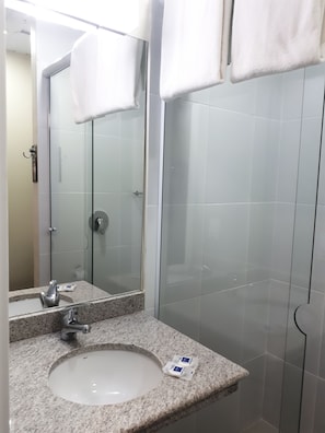 Apartment, 2 Twin Beds | Bathroom | Shower, eco-friendly toiletries, towels