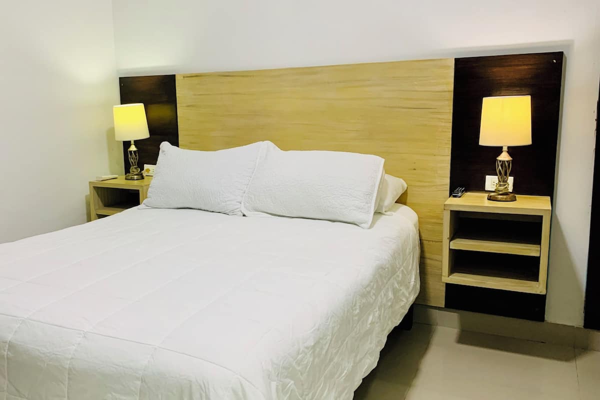 Standard Studio, Kitchen | 2 bilik tidur, peti besi dalam bilik, meja