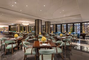 2 restaurants, Chinese cuisine