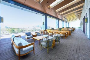 Outdoor dining - Yancheng Guest Hotel (Yancheng City)
