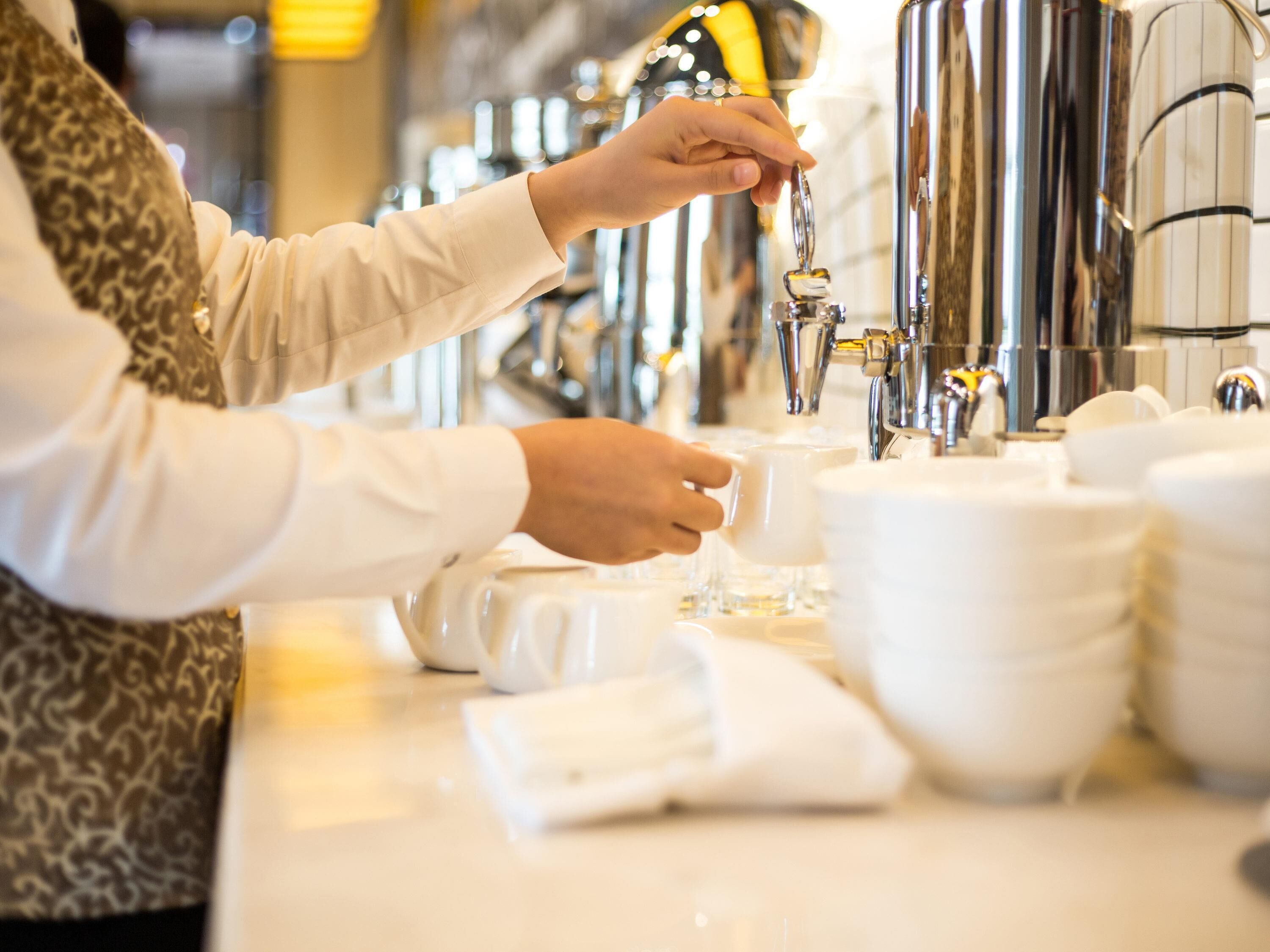 Frühstücksbuffet gegen Gebühr