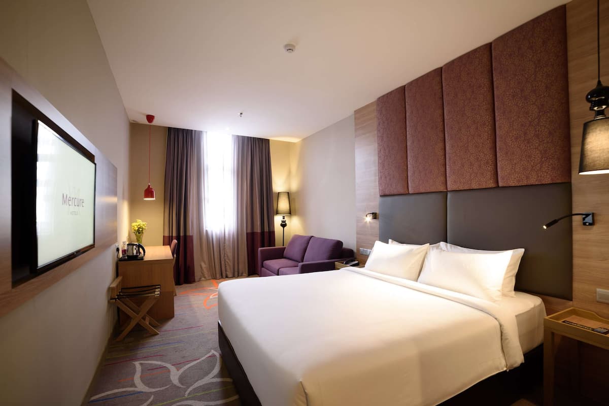 Superior Suite, 1 Double Bed with Sofa bed | 1 bedroom, minibar, in-room safe, desk