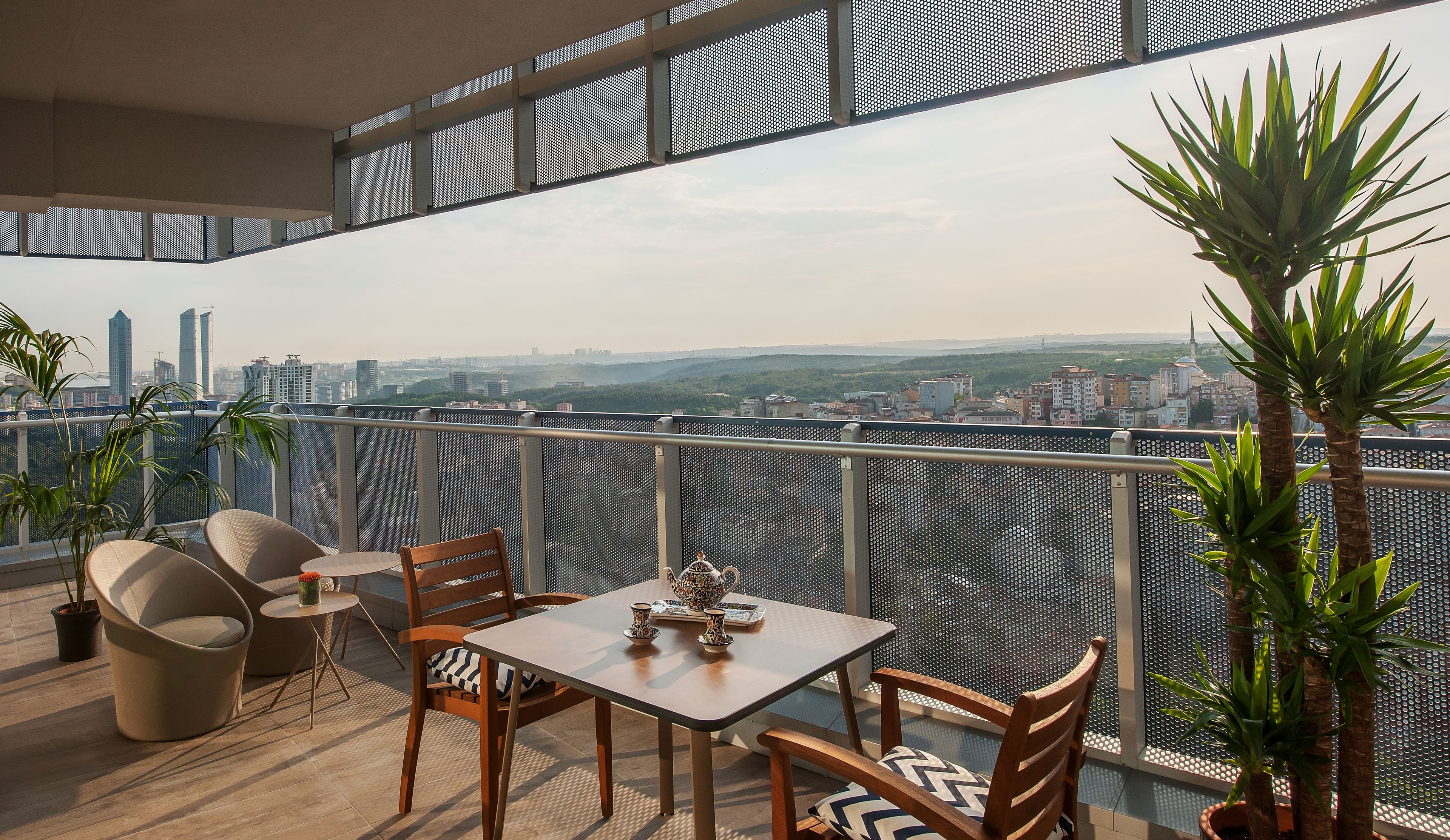 Down comforters, in-room safe, desk, laptop workspace