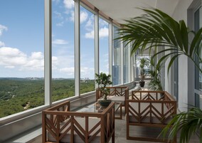 Executive Room, 3 Bedrooms | Down comforters, in-room safe, desk, laptop workspace