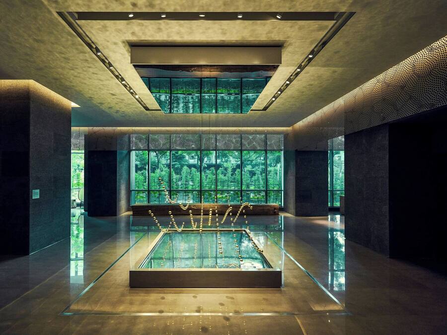 2 bares/lounges