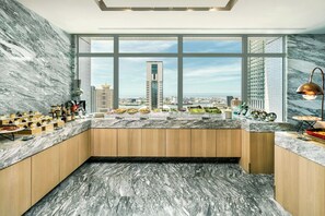 2 bars/lounges - THE AMNIS, a Luxury Collection Hotel, Kaohsiung (Kaohsiung)