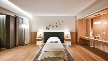 Body treatments, facials, 1 treatment room