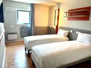 Twin Room, 2 Single Beds