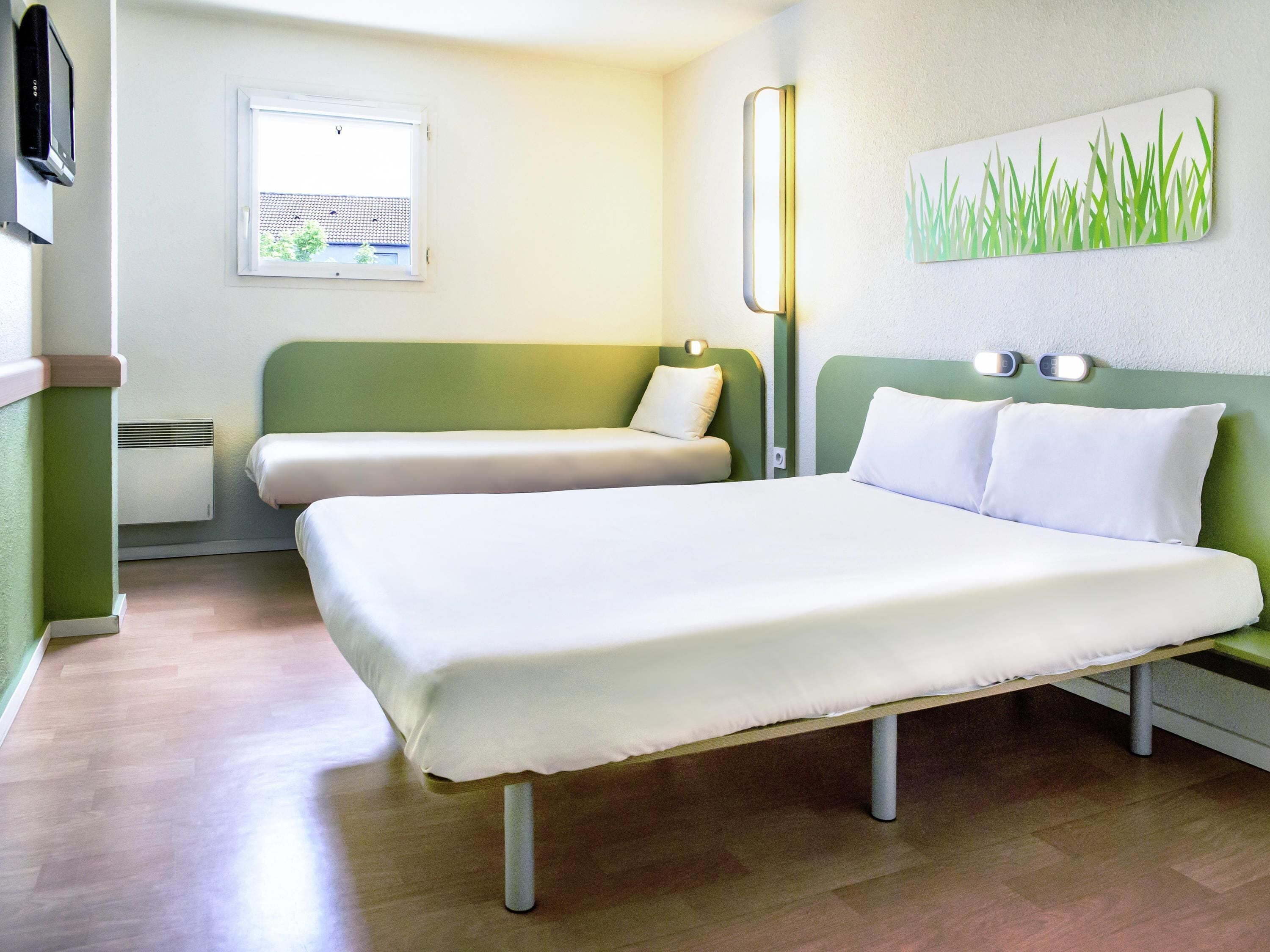 Dreibettzimmer, Mehrere Betten