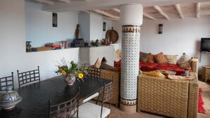 Unclassified image, 3 of 29, button - Riad Hugo (Marrakech)
