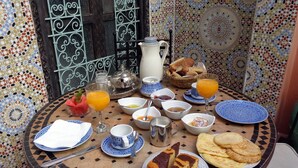 Unclassified image, 2 of 29, button - Riad Hugo (Marrakech)