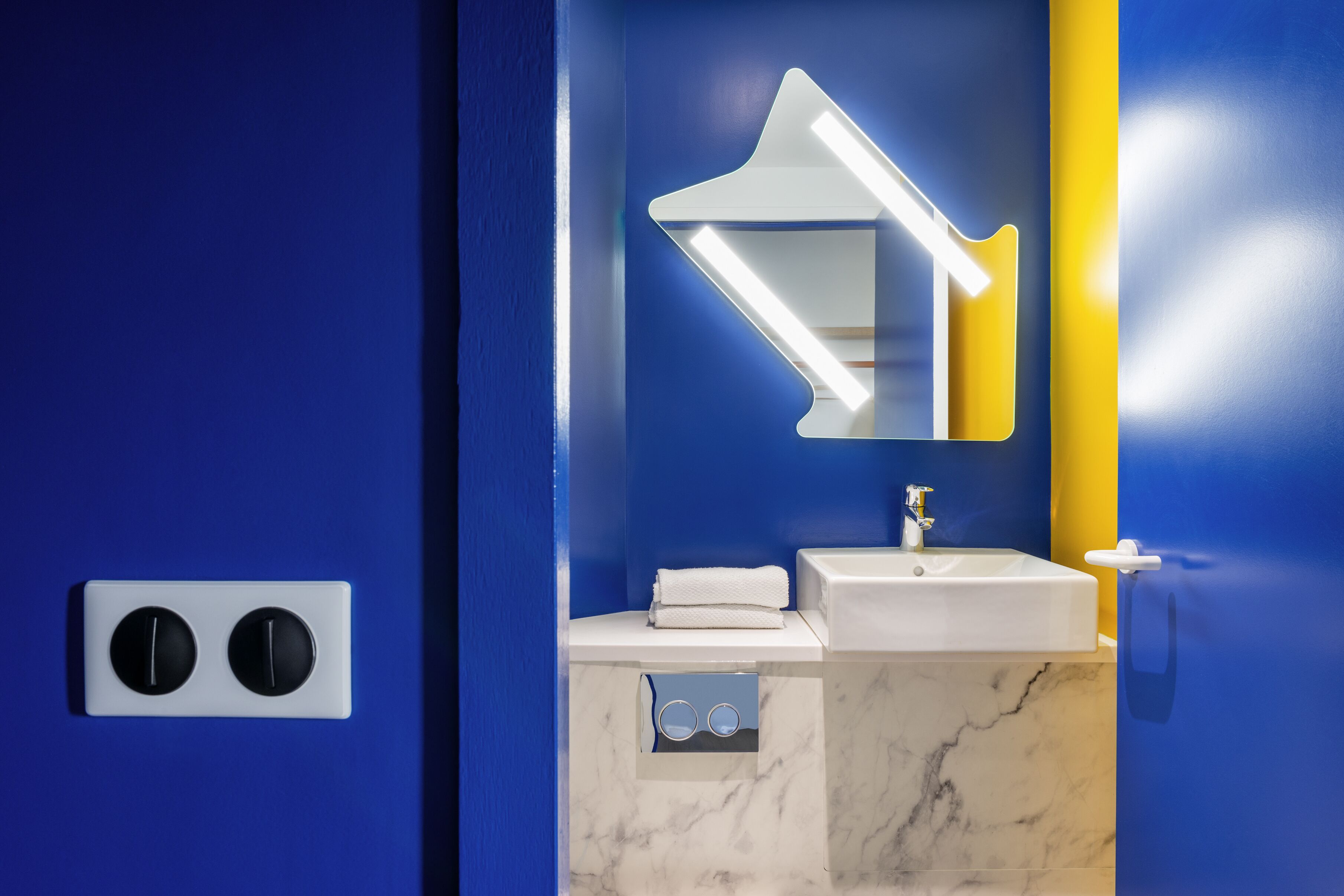 twin room, 2 single beds | bathroom | shower, eco-friendly toiletries, towels