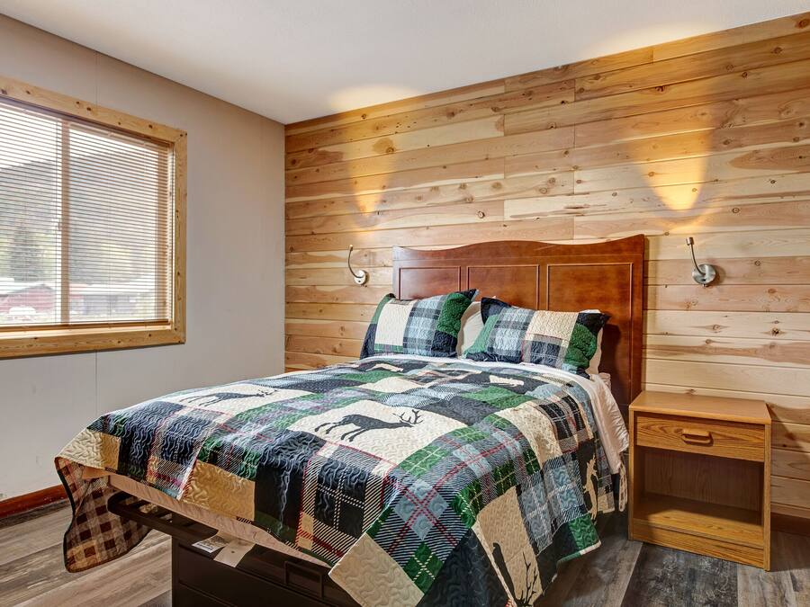 Suite – superior, privat bad (Room 105, 106, 107, 108) | Wi-fi (inkludert) og sengetøy