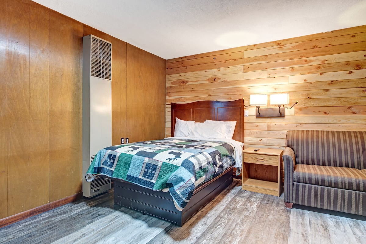 1 bedroom, free WiFi, bed sheets