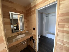 Room, Private Bathroom (101,109,110) | Bathroom - Rainbow Lodge (South Fork)