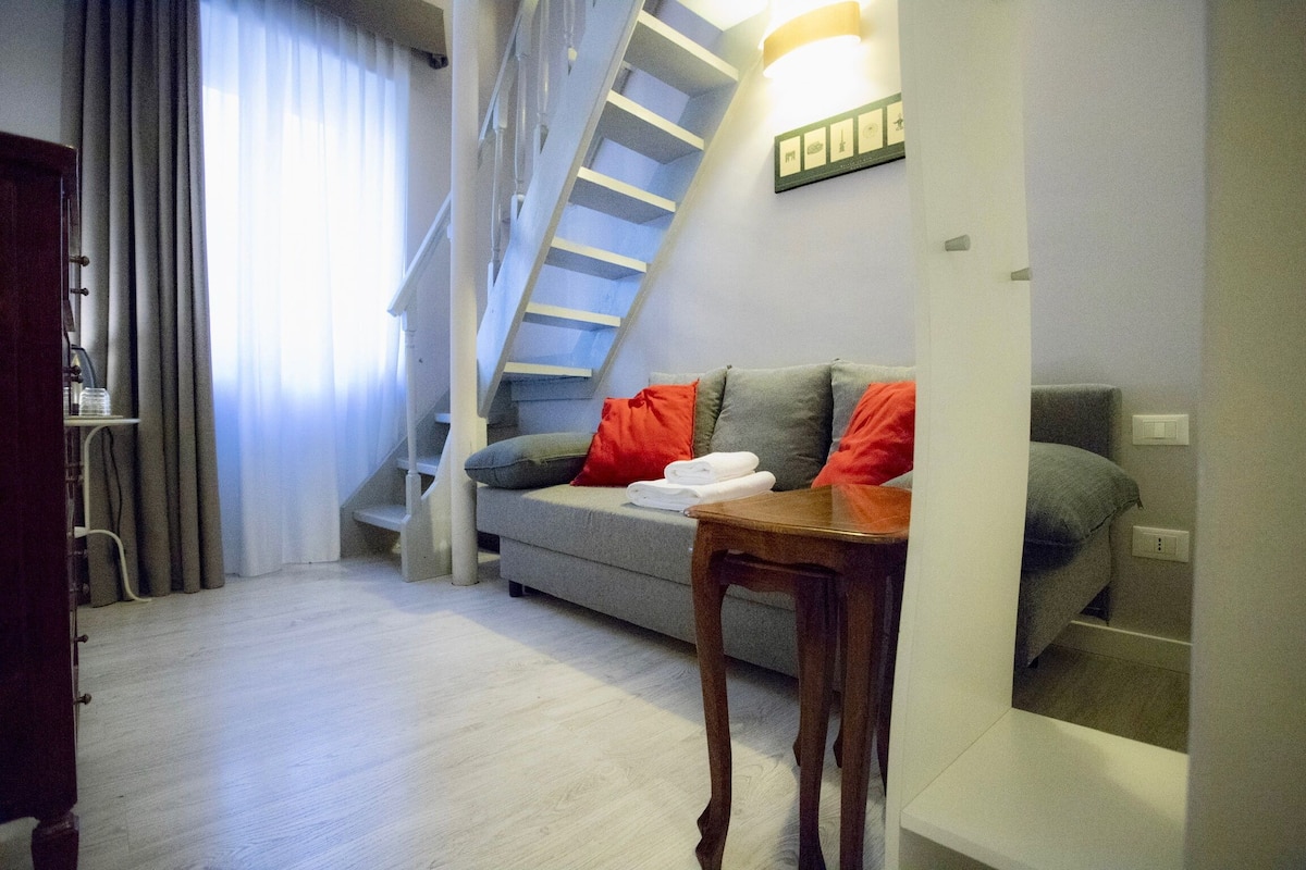Standard Single Room | Living area