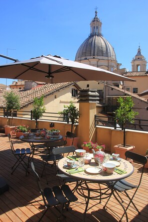 Daily buffet breakfast for a fee - Navona Residenza de Charme (Rome)