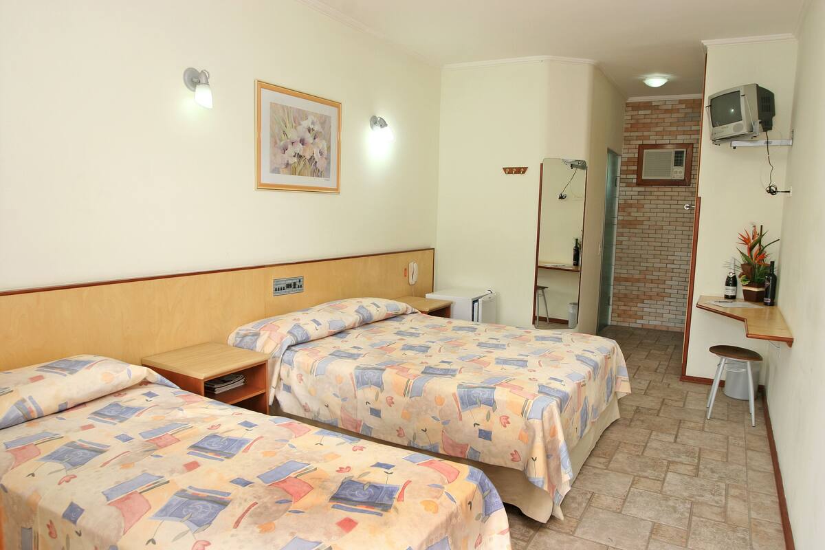 Standard Triple Room | WiFi (free), bed sheets
