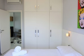 Traditional Penthouse | In-room safe, desk, iron/ironing board, free wired Internet - Rio037 Penthouse in Ipanema (Rio de Janeiro)