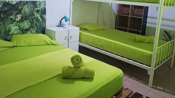 Familiekamer, privébadkamer | Gratis wifi, beddengoed